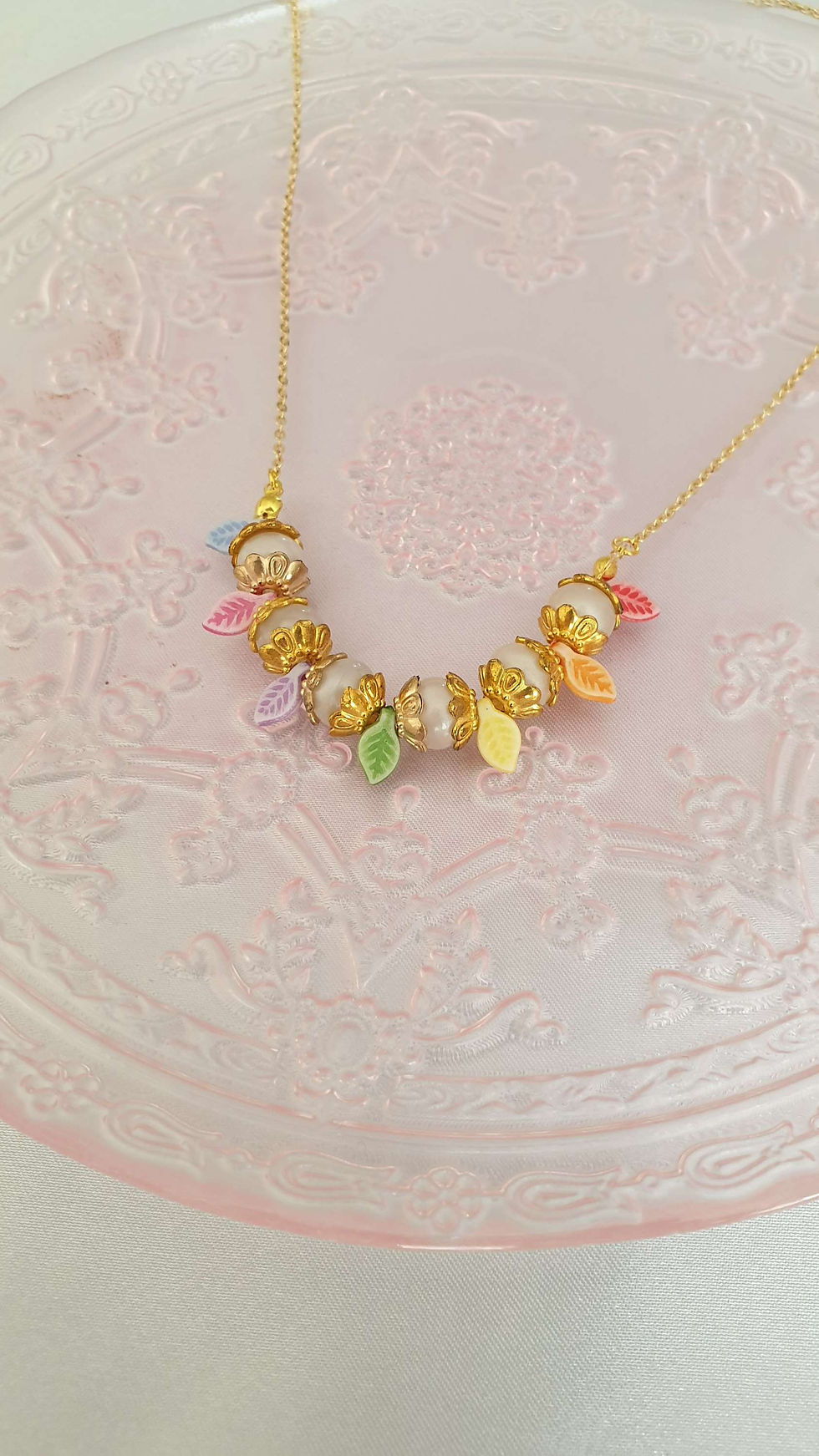 Thumbnail: Renkli Antik Kolye