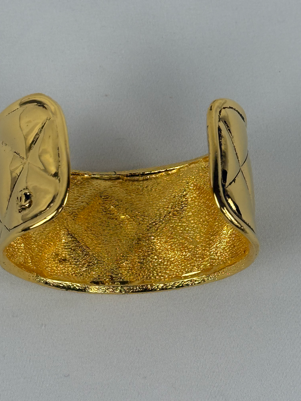 Thumbnail: Chanel bangle/vintage. Gold tone 