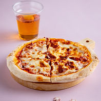 Margarita Pizza.jpg