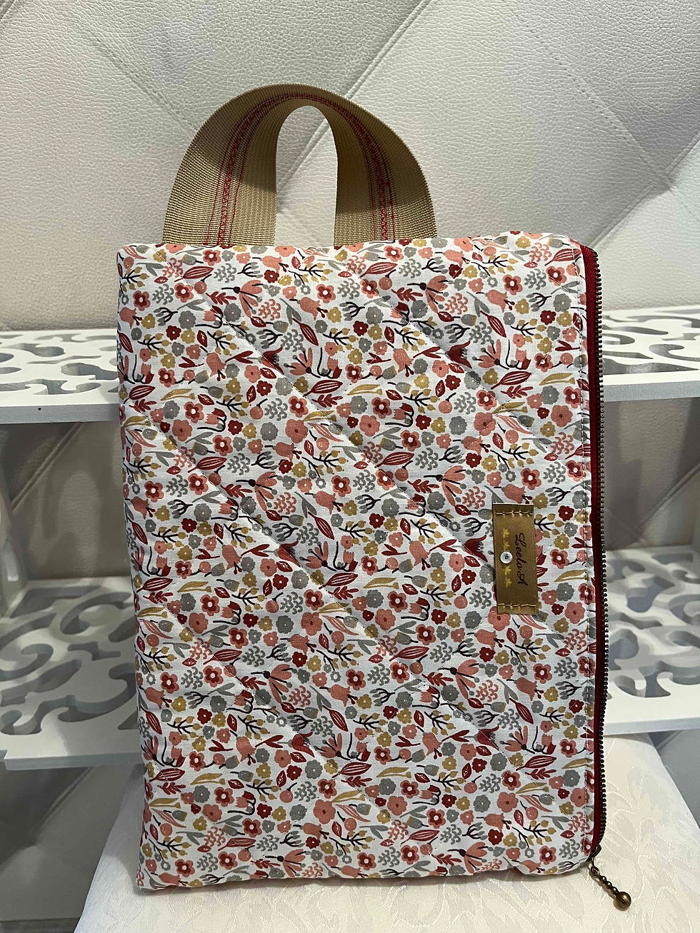 Miniature : POCHETTE IPAD "BRISE FLORALE" - LEELOA - VUE DE DOS