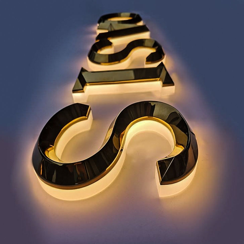 Thumbnail: lighted metal letters