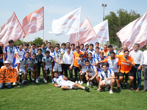 Recibe rector a los Correcaminos campeones de la Liga Premier
