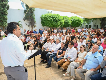 Une esfuerzos Municipio con Michou y Mau en la prevención de quemaduras.