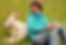 Mediation animale avec un chien, moment de détente - crédit photo Valérie Ferrand France