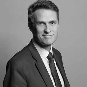 Rt. Honourable Sir Gavin Williamson Joins Buenassa’s Advisory Board to Strengthen Strategic Vision and Global Engagement