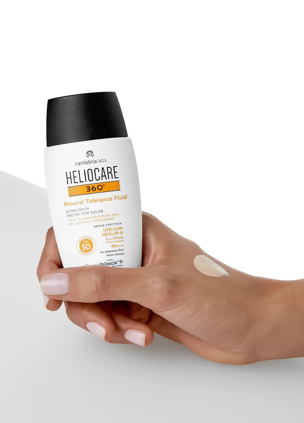 Thumbnail: Heliocare 360° Mineral Tolerance Fluid SPF 50