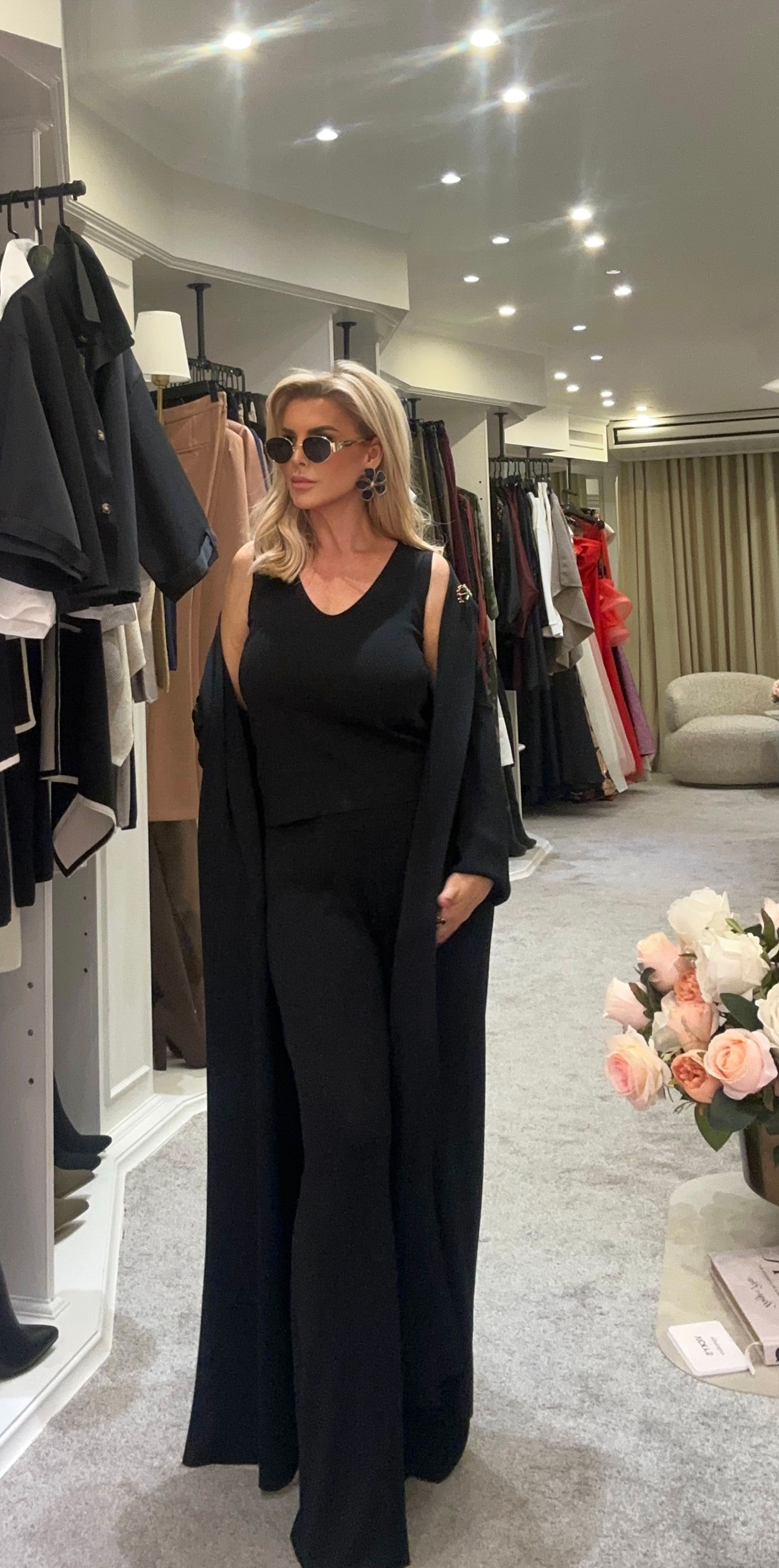 Black Set Long Mantel Top Pants 