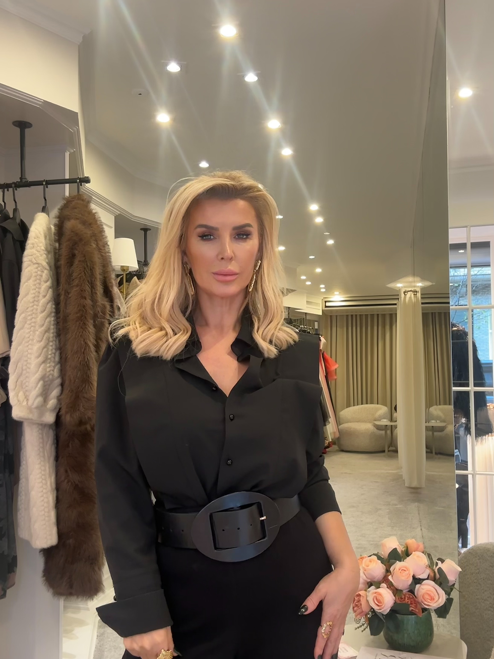 Thumbnail: Casual Chic Black Shirt