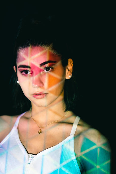 Lorena als Backdrop, colored.