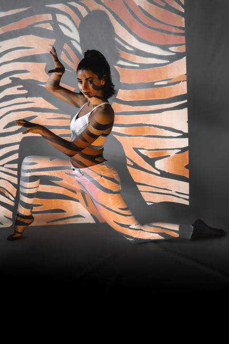 Lorena als Backdrop, colored.