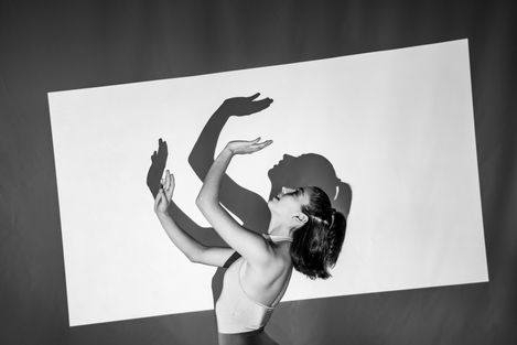 Lorena als Backdrop, s-w.