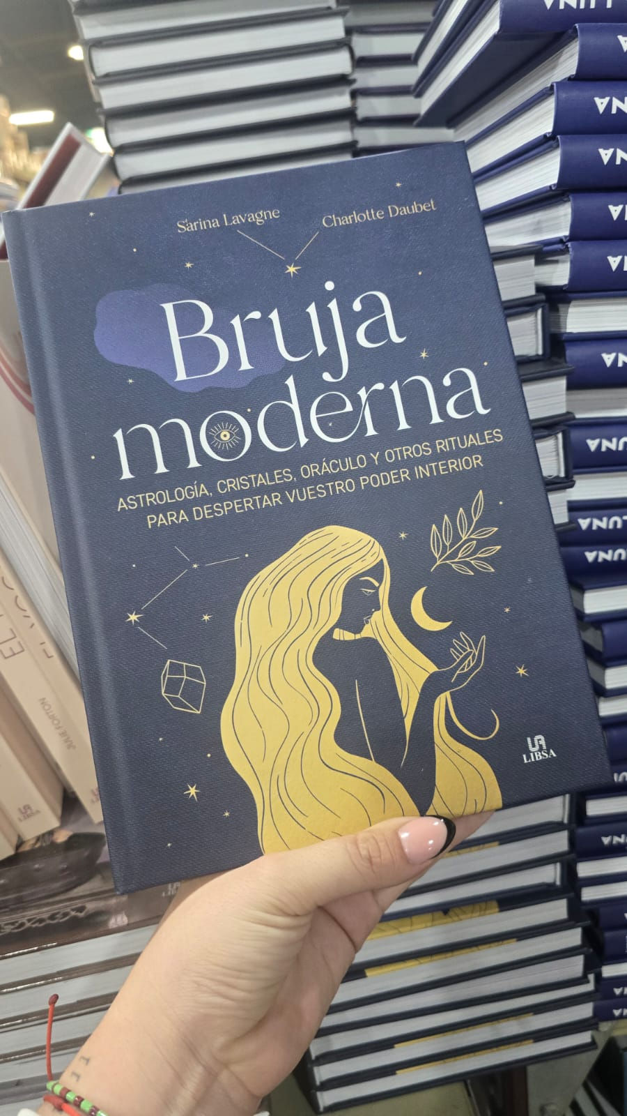 LIBRO BRUJA MODERNA