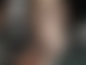 "THE PERFECT PAIRING - MATCHING MAKEUP TO YOUR OUTFIT": DE MODE GLOBAL