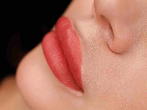 Tips To Make Your Lip Color Last Longer