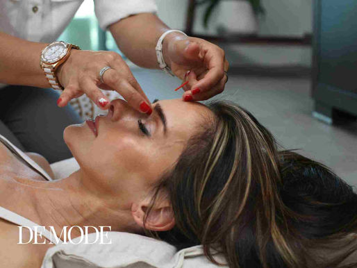 "THE BENEFITS OF FACIAL OILS - ADDING MOISTURE AND NOURISHMENT TO YOUR ROUTINE": DE MODE GLOBAL