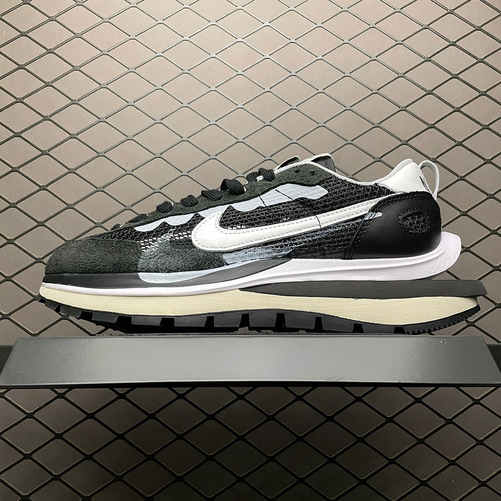Thumbnail: Nike Vaporwaffle x Sacai Sail