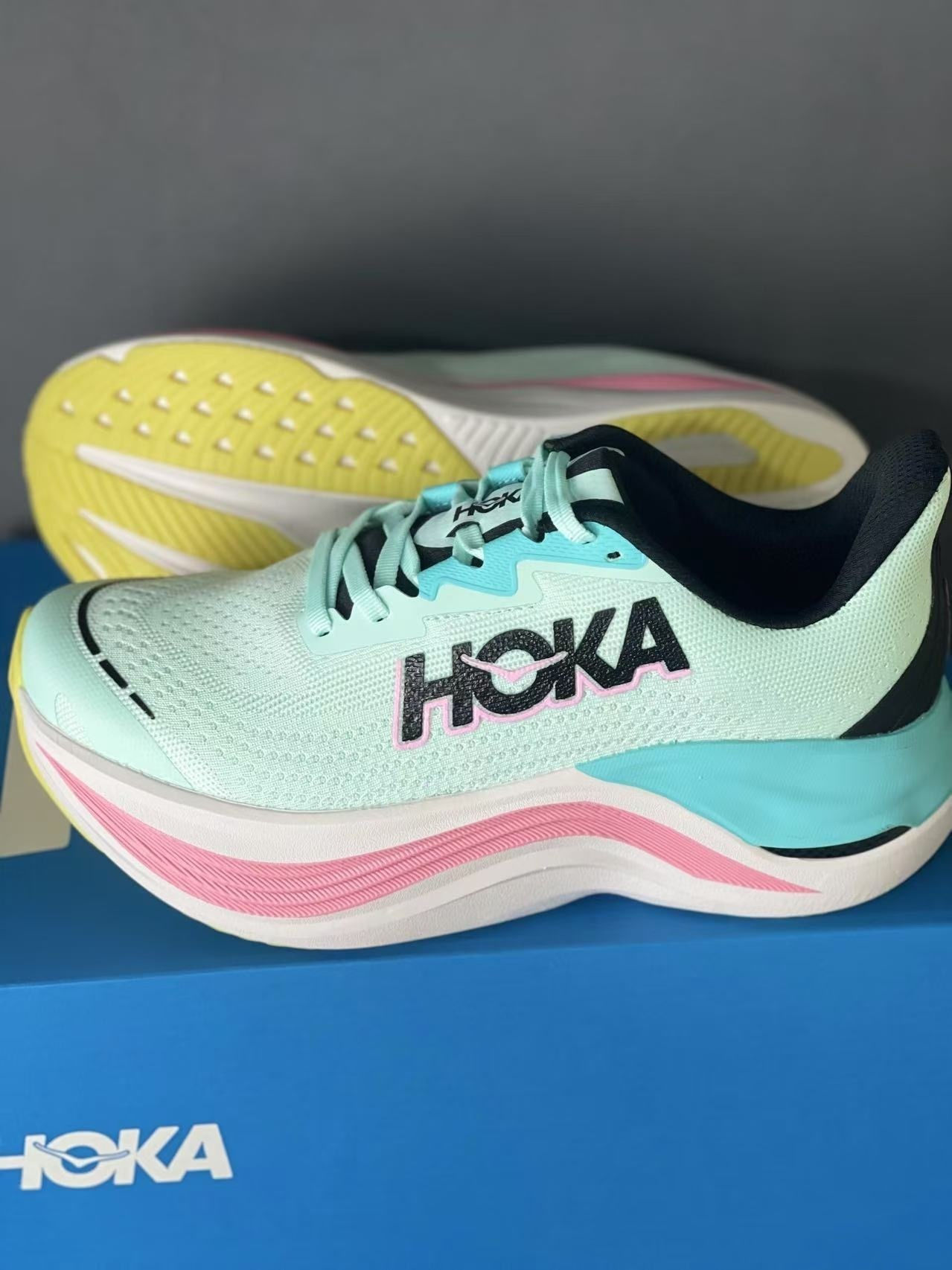 Hoka Skyward X