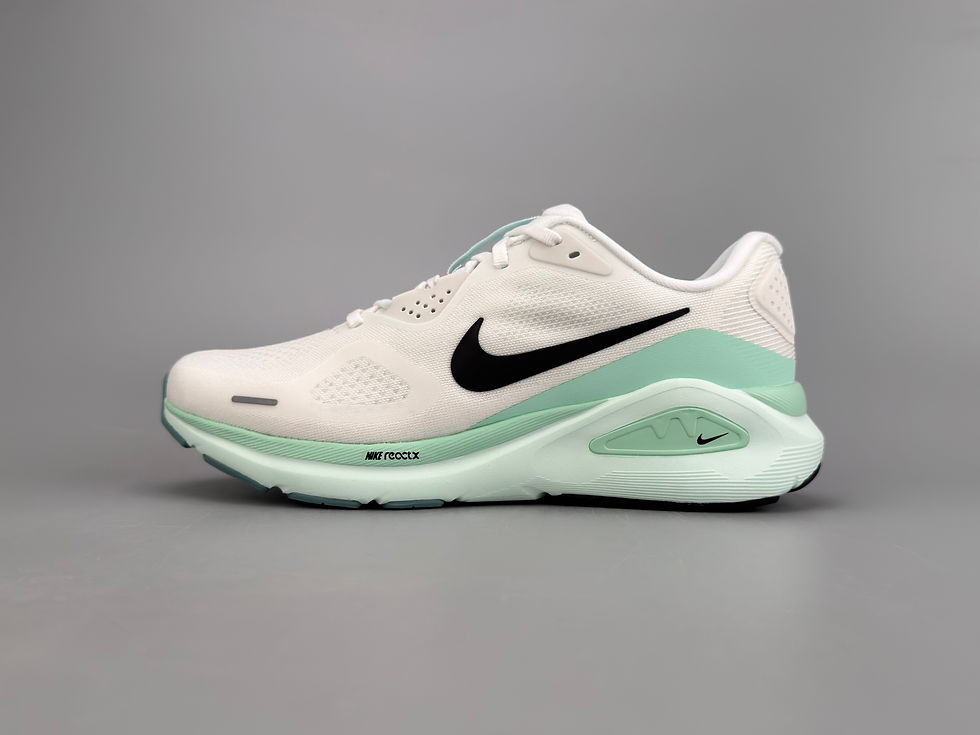 Thumbnail: Nike Structure 26