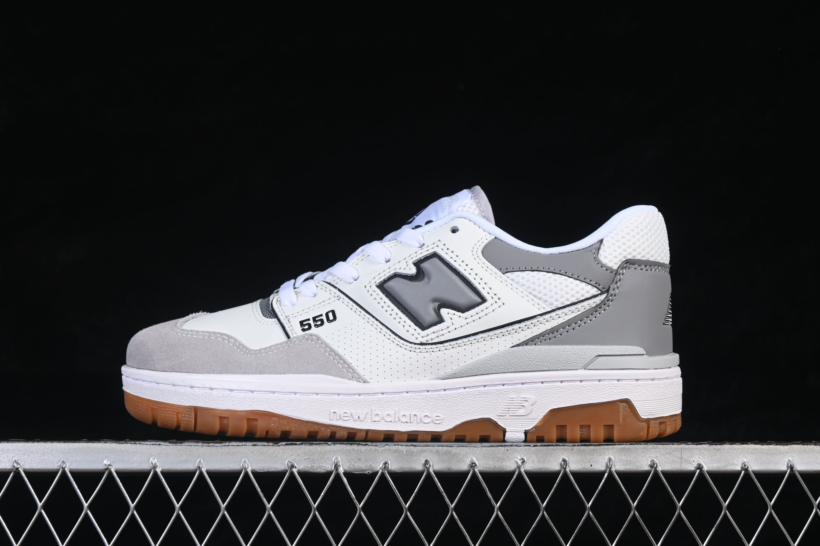 New Balance 550