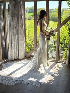 Our decor was black and white with powder/ sky blue and hints of peach, and lots of flowers!