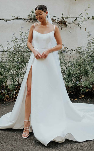 Best Wedding Dress Styles for a Short Bride