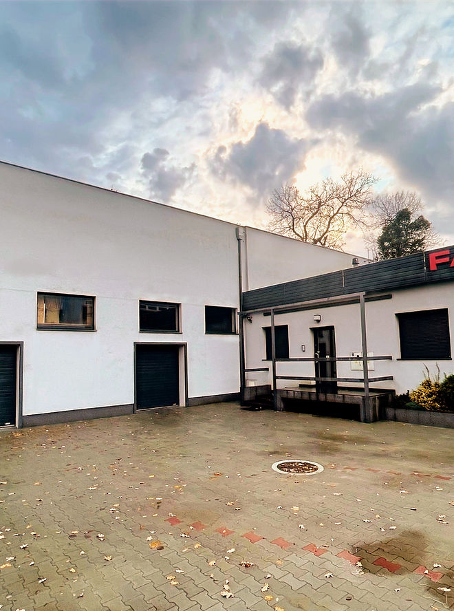Siedziba producenta zamków byskawicznych FARO