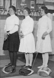 Zu Gast beim DFCD die starken Holländerinnen Jo de Boer, A. Admiraal-Meyerink und E. van Geuns-Brooks. (Foto 1931)