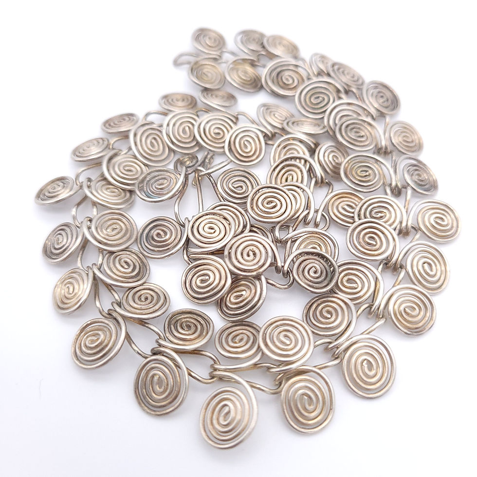 Thumbnail: Vintage Swirl Wire Necklace