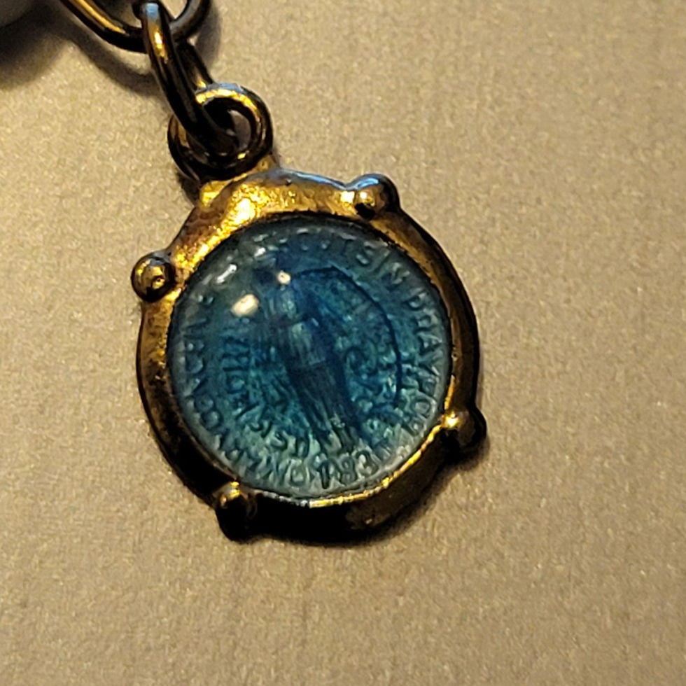 Thumbnail: Vintage Sweater Guard with Petite Charm