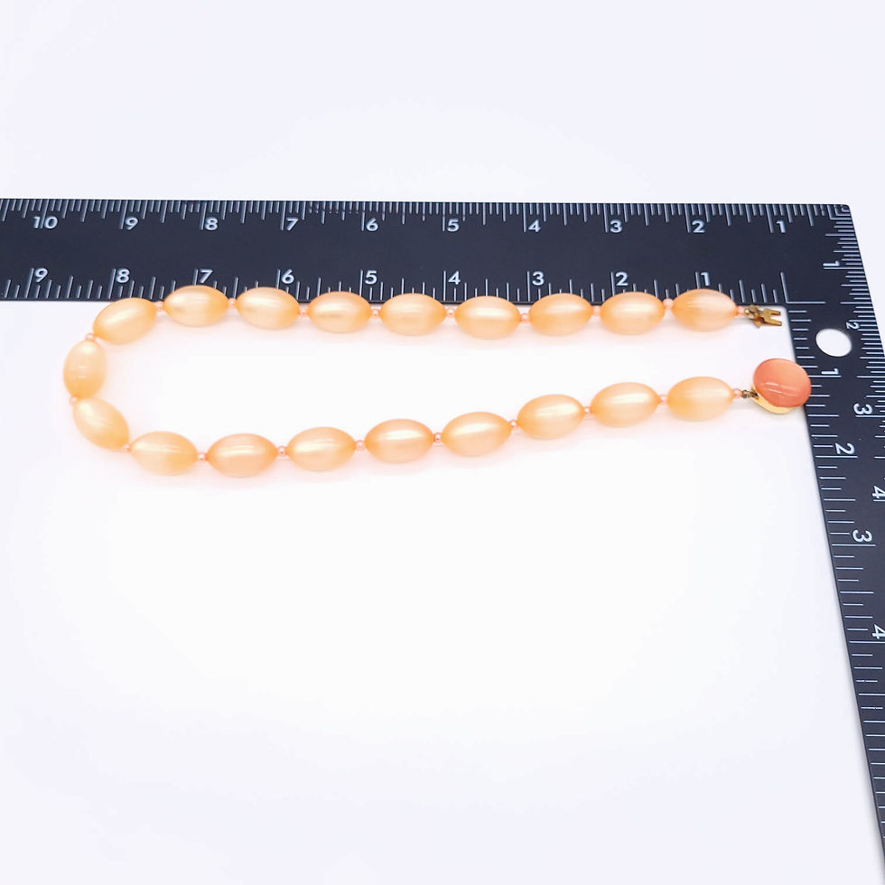 Thumbnail: 50s Peachy Beaded Necklace