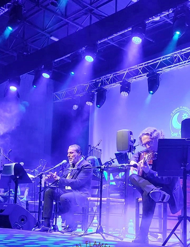Pedro el Granaino con Paco Cruzado a la guitarra