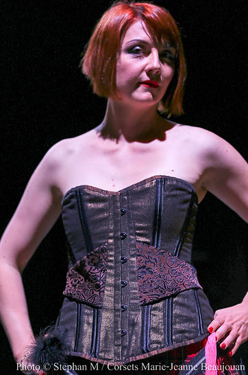 Corset marron avec ceinture , fait main, made in france, haut de gamme, haute-couture