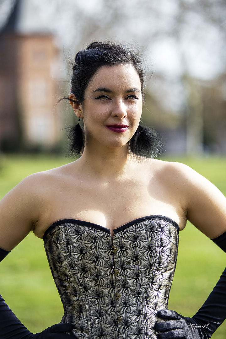 الصورة المصغرة: Corset femme marron bronze steampunk baroque