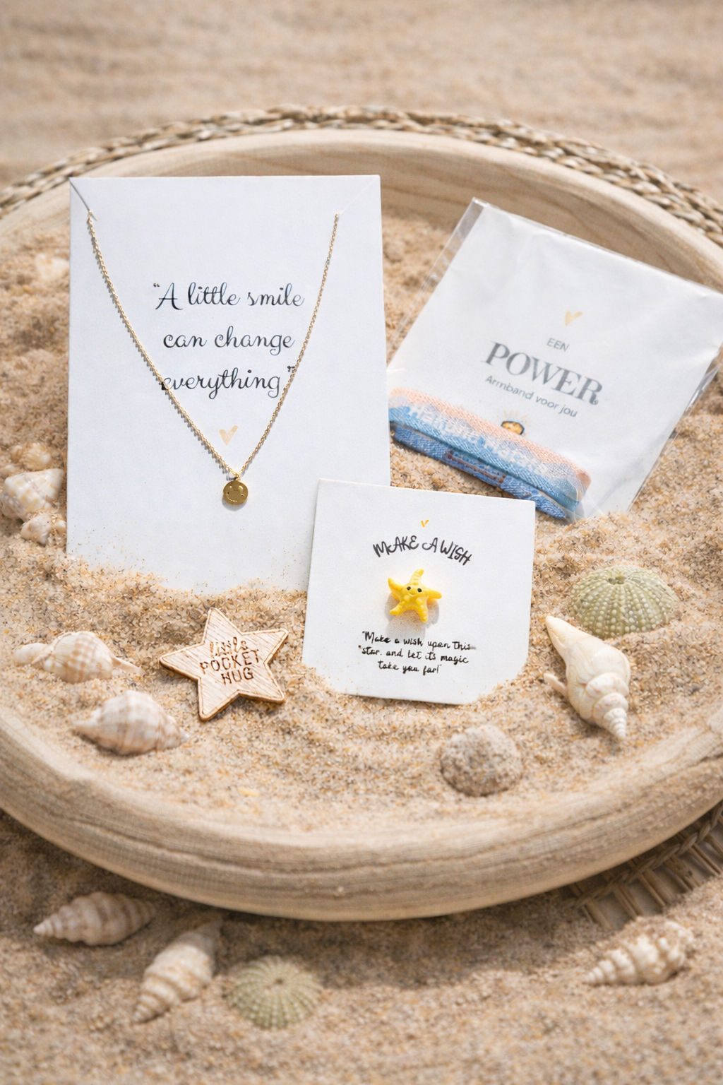 Hakuna Matata Happy Kit – Smiley Ketting, Armband & Pocket Hug Cadeaupakket