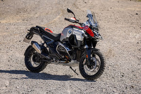 BMW unveils supersized R1300 GS Adventure