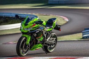 Kawasaki Announces ZX-4R Supersport