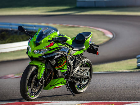 Kawasaki Announces ZX-4R Supersport