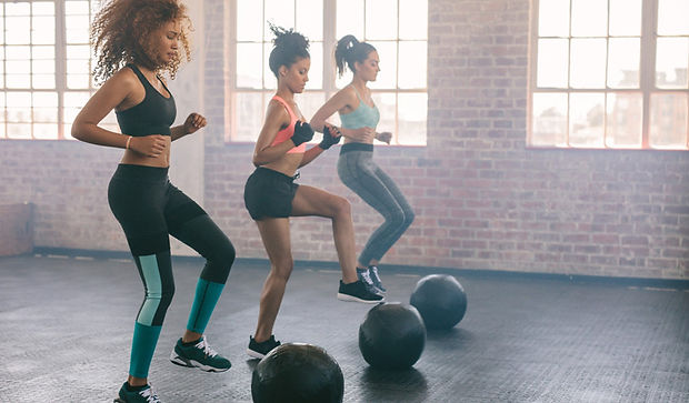 women-who-work-out-at-gym-1140x667.jpeg