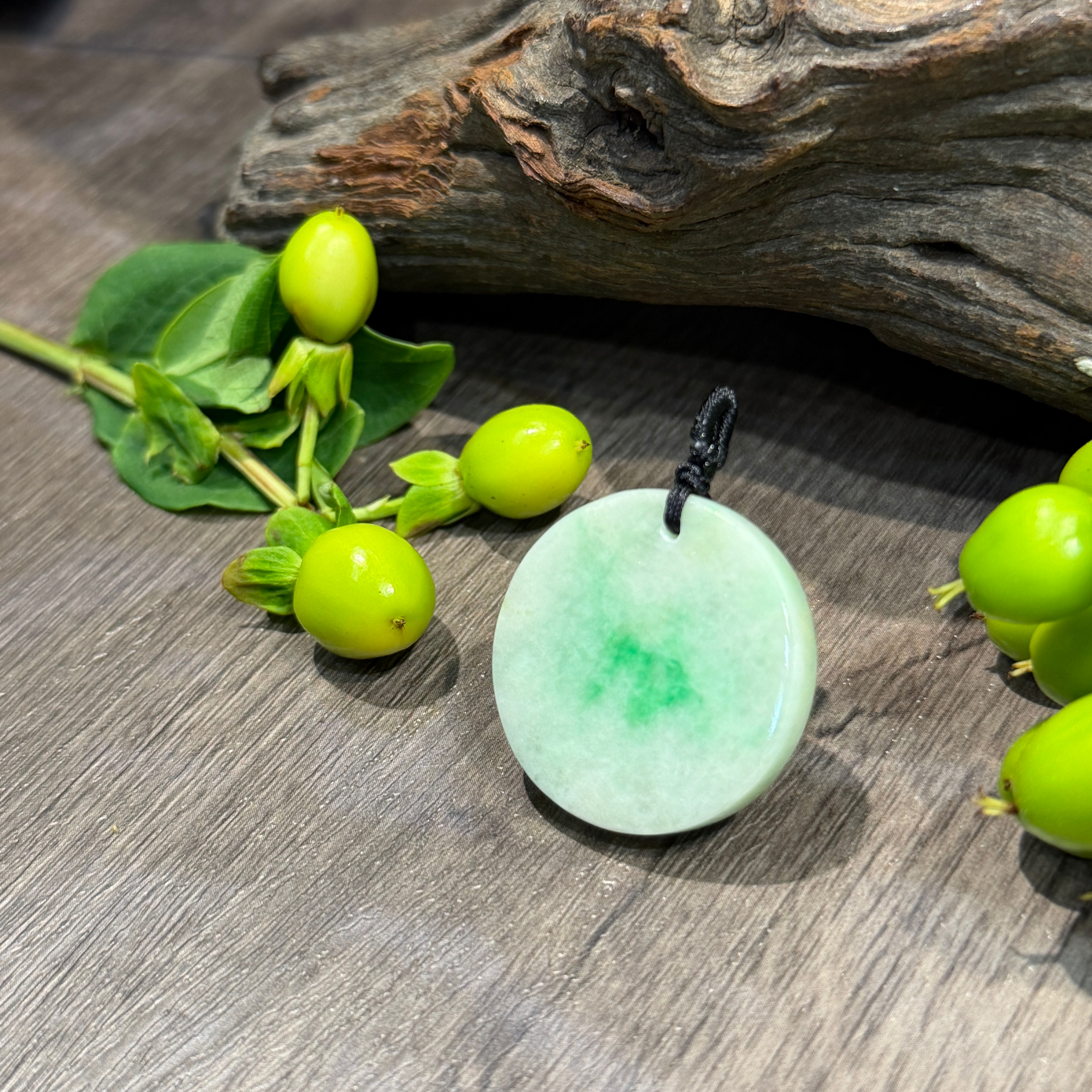 A玉 - 白底青畫中畫 (DR-21556)