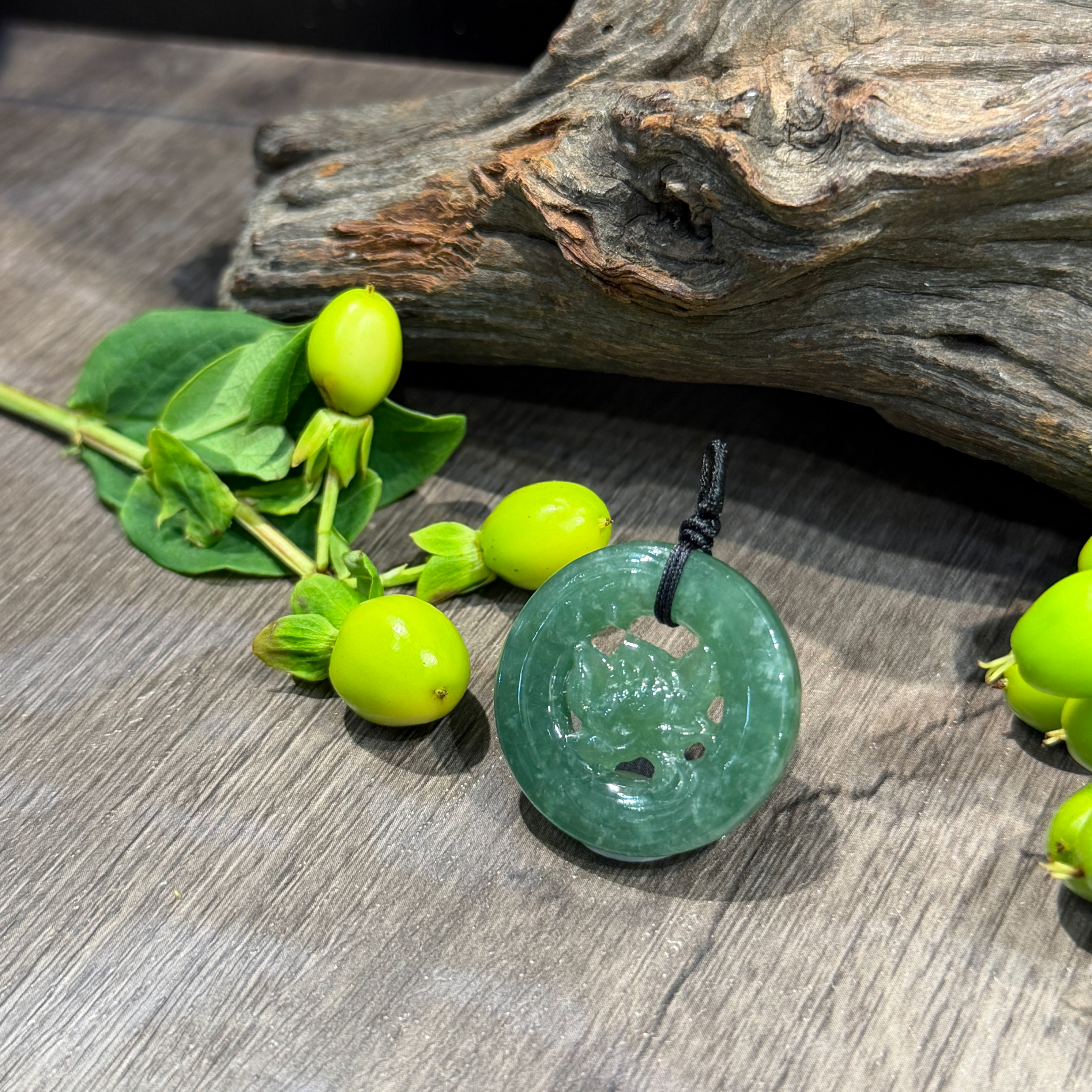 A玉 - 冰湖水綠荷花 (Y-21562)