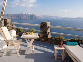 Luxury in Santorini at 51% discount?!