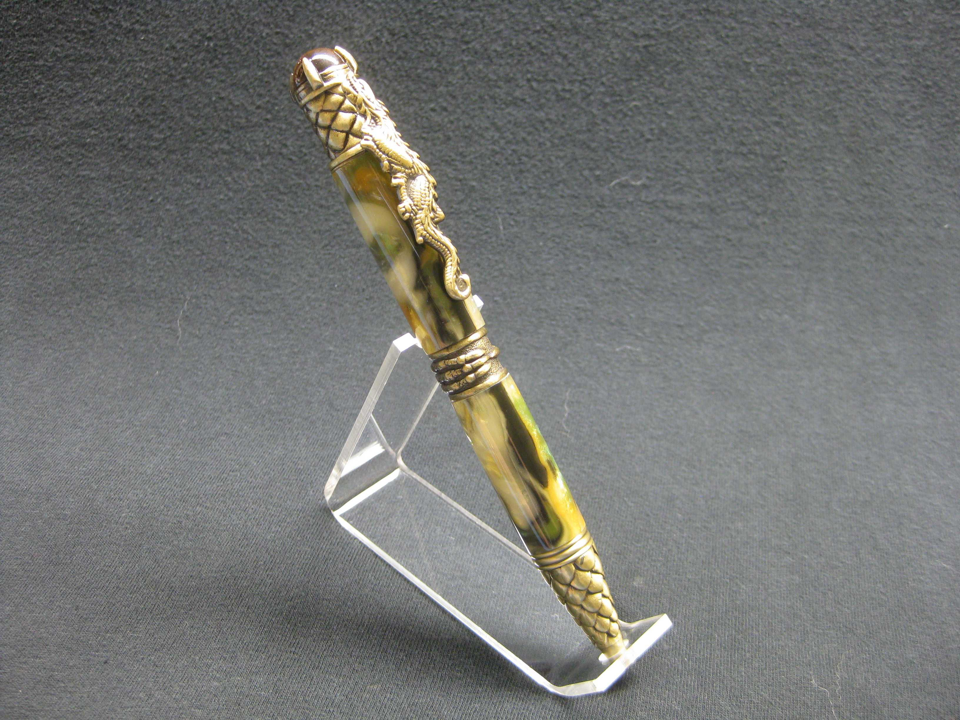 Dragon Twist Pen