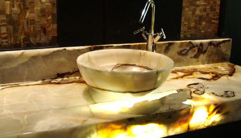 Lavabo em ônix paquistanês amarelo