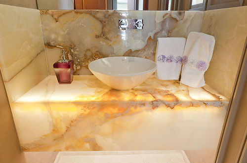 Lavabo de ônix paquistanês branco