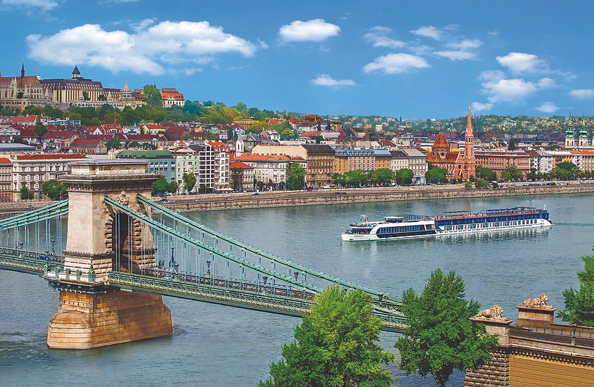 DANUBE_HU_Budapest_Sonata_exterior.jpg