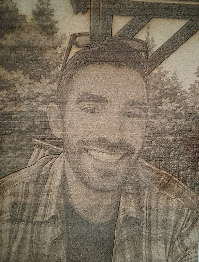 Foto kevin_edited.jpg
