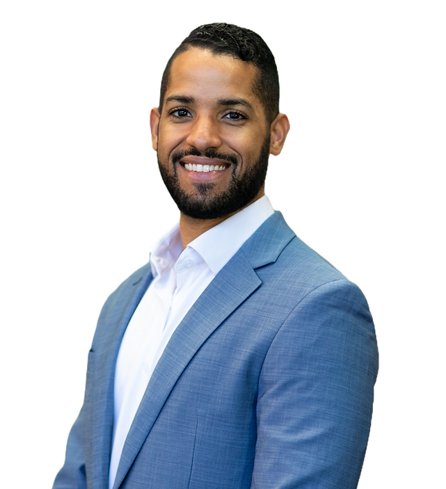 Luis Professional headshot 2_edited_edited.png