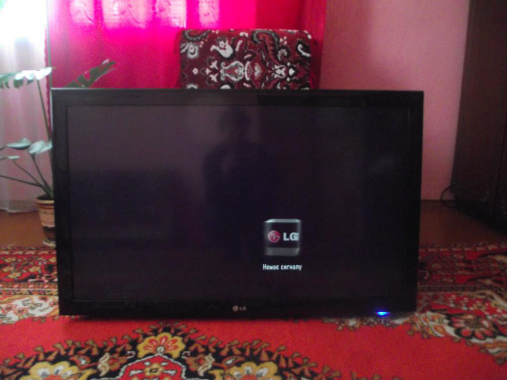 Телевизор LG 42CS560