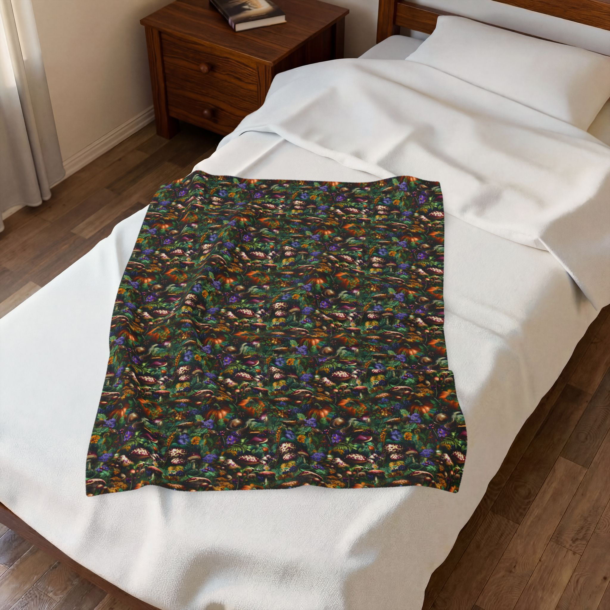 Velveteen Plush Blanket — Cozy Autumn Mushroom Pattern Throw
