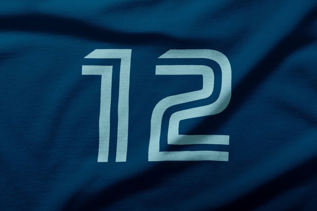 12 number design for racing driver Thomas Merritt
